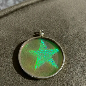 Vintage 1980’s retro hologram floating star art glass 3D,pendant